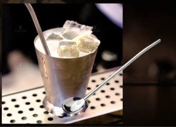 Savršeno za svaki koktel - 2 u 1! I barska kašika i slamčica