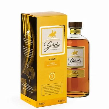 Rakija Gorda Aron 7 godina 0,7l – poklon pakovanje